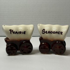 Vintage Stagecoach Prairie Schooner Porcelain Salt And Pepper Shakers Tan Brown